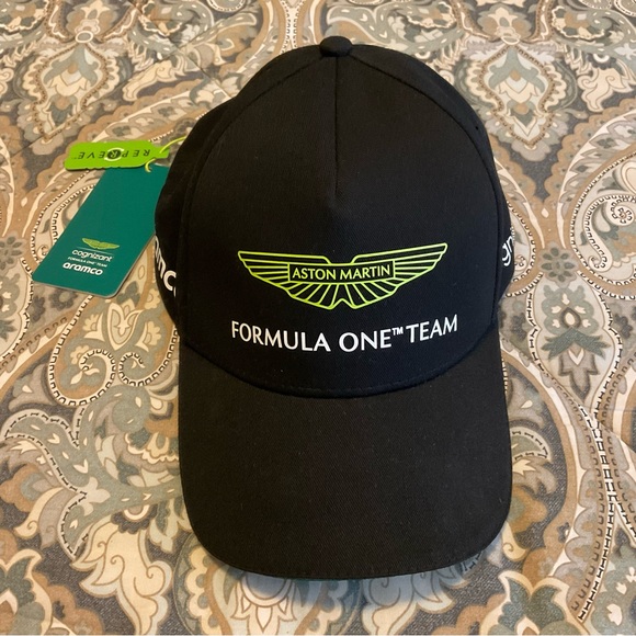 NWT Aston Martin F1 By BOSS Aramco Cognizant official Team Cap - Picture 8 of 12